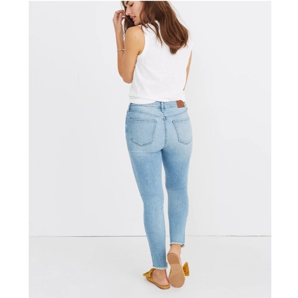 Madewell 9” High Rise Skinny Crop Jeans Button Front Edition - Picture 4 of 14